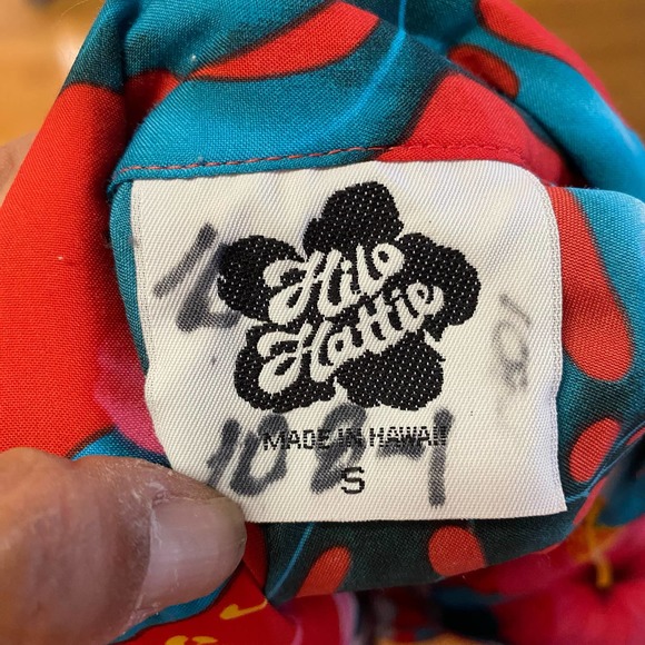 Hilo Hattie Hawaiian Hibiscus Coastal Vacation Beach Preppy Tropical Top… - Picture 4 of 4